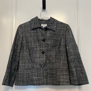 Loft cropped black and white jacket 6P